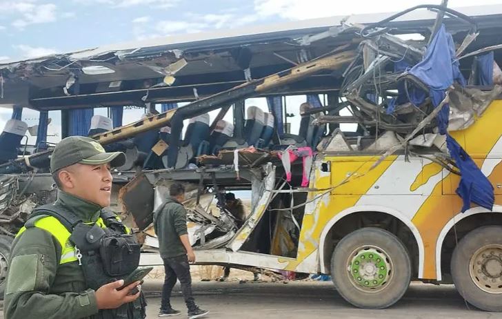 Tragjedi në Bolivi, aksidentohet autobusi/ Humbin jetën 13 persona