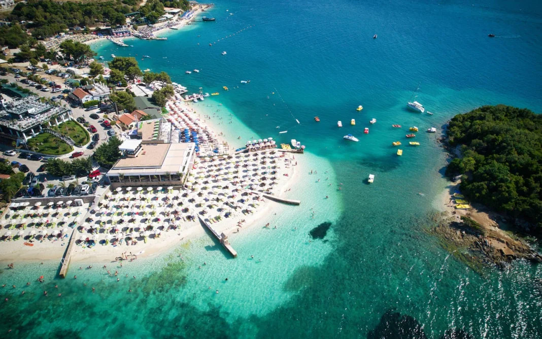 Media zvicerane ”Blick”: Shqipëria, në kulmin e saj turistik
