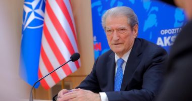 Berisha, një koalicion… portokalli/ Bën bashkë, grekë e çamë, pensionistë, ballistë e legalistë