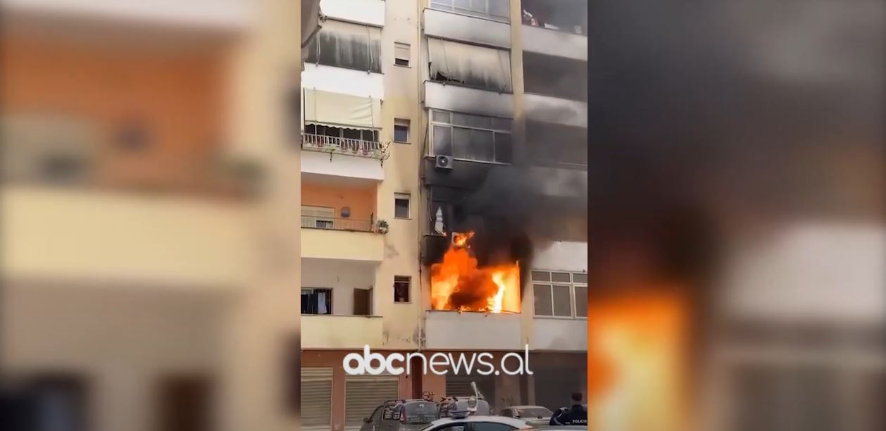 VIDEO/ Përfshihet nga flakët një banesë në Vlorë, shkak dyshohet një shkëndijë elektrike