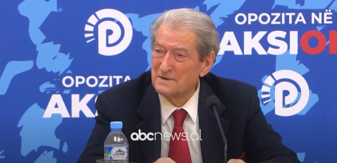 Berisha për grekët: Shqipëria, jo në BE/ Nxin Shqipërinë në mediat greke, por vendi vazhdon çel negociata me BE