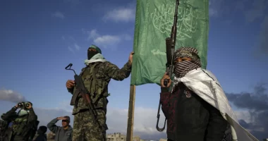 Hamas, kushte për paqen: Të ndalen sulmet në Gaza, që të ushqejmë pengjet izraelite