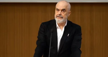 Vendimi për mbylljen e TikTok/ Reagon Rama: U konsultuam me 65 mijë prindër e mësues