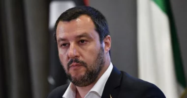 Salvini kundër Macron: Refuzojmë  një ushtri evropiane nën urdhrat e një të çmenduri që flet për luftë bërthamore