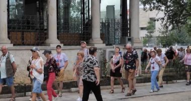 Shqipëria priti mbi 11 milionë turistë/ INSTAT: Në krahasim me një vit më parë janë rritur me 6.7%