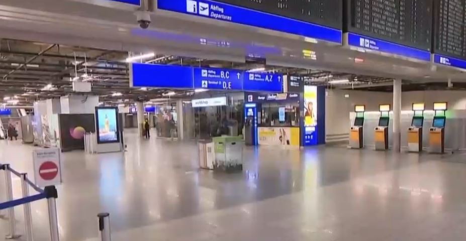 Gjermani, mbyllen 13 aeroporte/ Greva 24 orëshe anulon mijëra fluturime nga qytetet kryesore