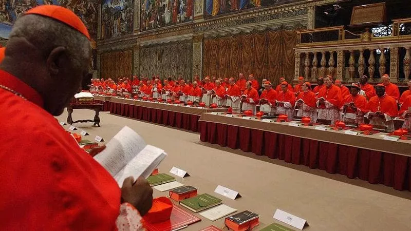 Kush do e pasojë Papa Françeskun? Më 7 maj Konklava në Vatikan për Papën e ri