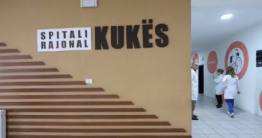 Makina del nga rruga, dy të vdekur në Kukës