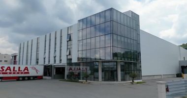 Tregtoi mish pule me salmonelë/ Policia ndalon pronarin e “AMG Food”, do hetohet në gjendje të lirë