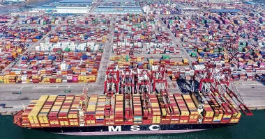 Kina thirrje Trump: Nëse doni bisedime tregtare, anuloni tarifat