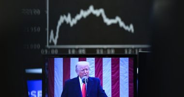 Frikë për recesion dhe rënie kursesh në mbarë botën