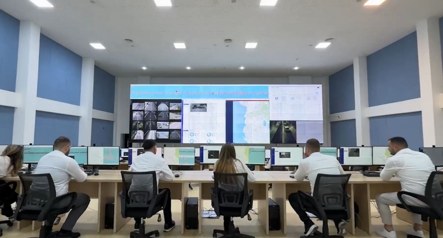 Qendra e Kontrollit të Trafikut/ Rama dhe Balluku marrin pjesë në inspektim: Të gjitha thirrjet do jenë të unifikuara