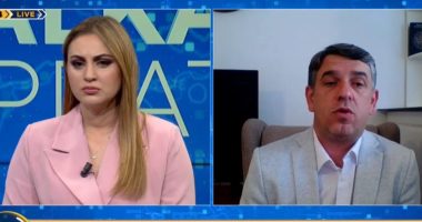 Pas dështimit të seancës parlamentare Kurti injoron mediat, politologu: Dikur kërkonte transparencë, sot s’ka çfarë të thotë