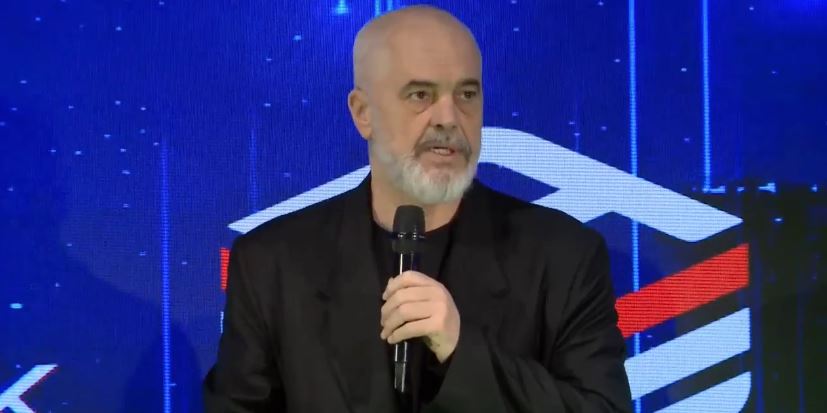 “Hapim dyert për një territor të ri”, Rama: Në Vlorë përgatitemi për infrastrukturë ekselente teknologjike