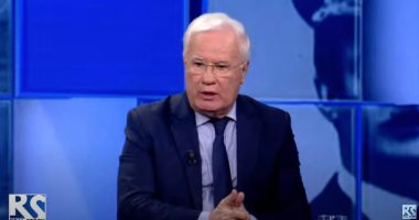 Paskal Milo për “tradhtinë” e Ahmet Zogut: Në drekë bëri deklaratë për qëndresë, pas 5 orësh mori udhët drejt Greqisë