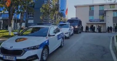 Fotografoi votën dhe e postoi në rrjetet sociale/ Arrestohet 19-vjeçari në Tropojë