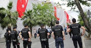 Arrestohen 525 trafikantë të drogës në Turqi