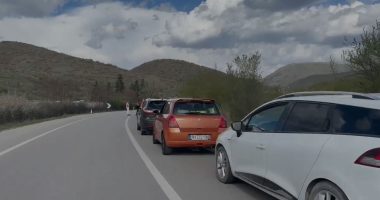 Pashkët mbaruan, radhë në Kapshticë/Pas festimit me familjen, shqiptarët kthehen në Greqi