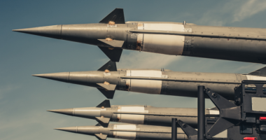 Presidentin polak: Arsenali bërthamor francez vërtet mund të ndihmojë në mbrojtjen