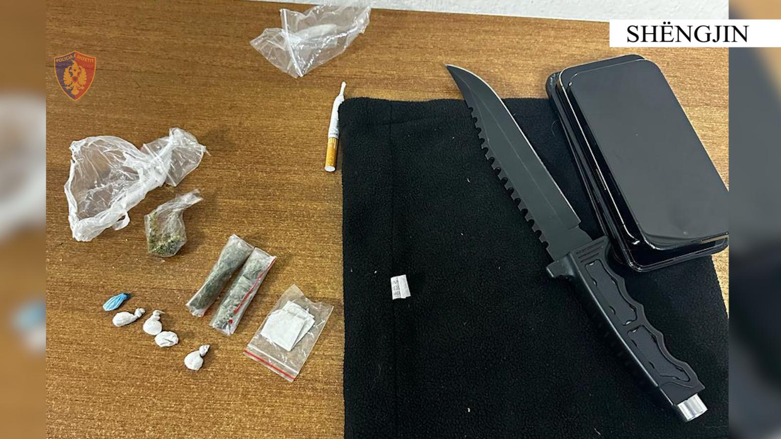 Shëngjin/Shiste kokaine në doza, arrestohet 25 vjeçari. I sekuestrohet arma që mbante me vete