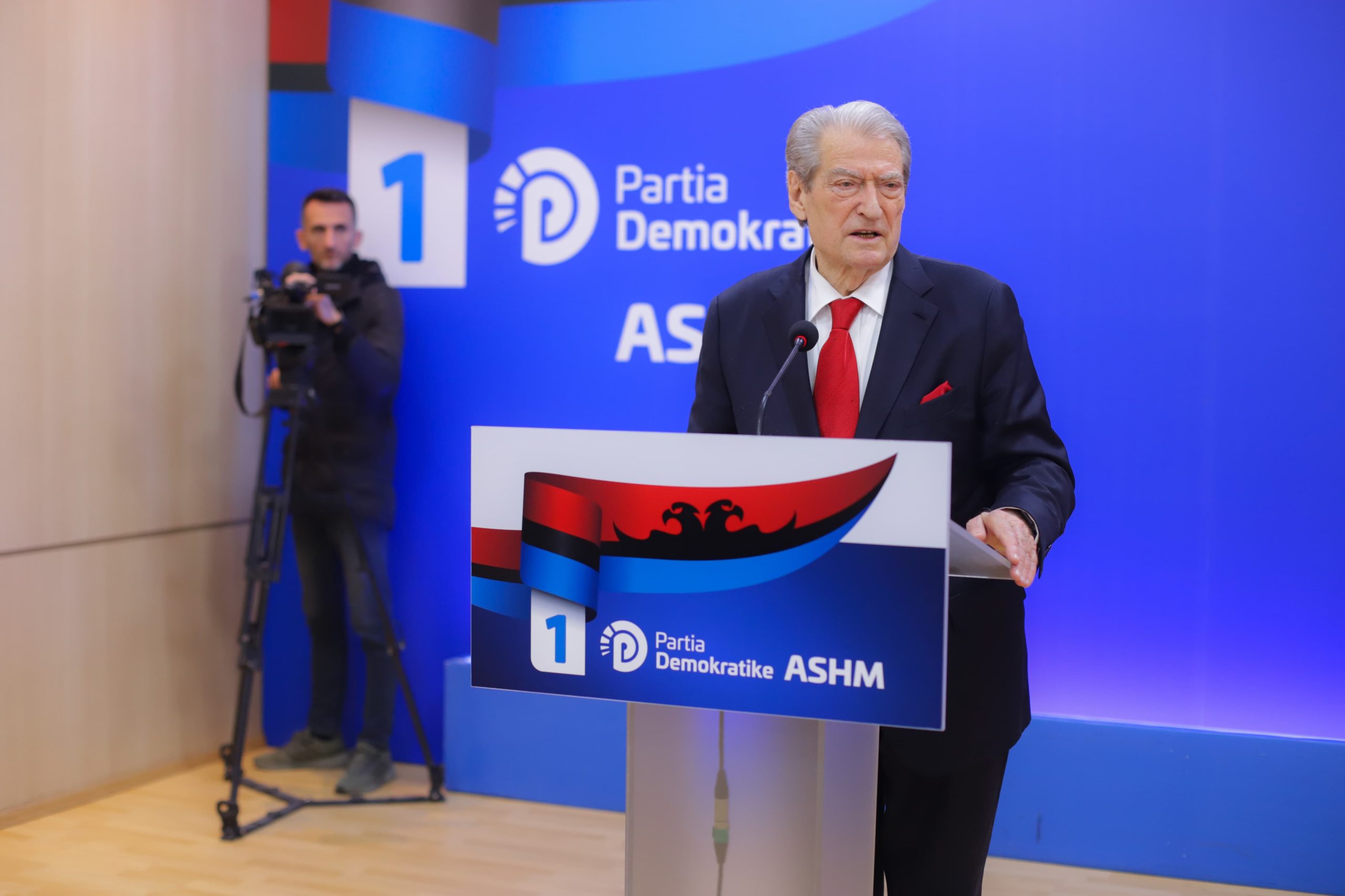 Berisha, xheloz për integrimin? Kritikoi më parë Brukselin: Po mbron narkoshtetin