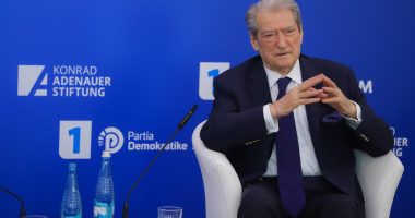 Kërcënimi final i Sali Berishës/ Doktori zhbën vetingun, rikthen në sistem Gjin Gjonin, Llallën e Ndojën