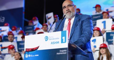 LaCivita: Votoni doktor Berishën! Partia Demokratike, miting në sheshin “Nënë Tereza”