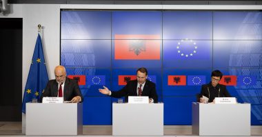 Çelja e grupkapitujve të tjerë për Shqipërinë/ Ministri polak: Kërkon unamimitet nga BE, por po shkon mirë