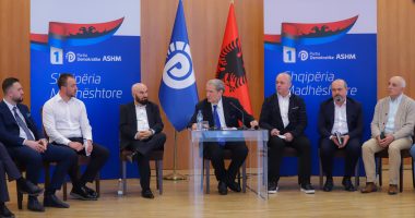 “Drogën, e zëvendësojmë me rigon”, Berisha fushatë me bujqit: Trump do t’i vendosim tarifa reciproke