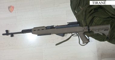 Iu gjet armë pa leje, arrestohet 68-vjeçari në Krujë