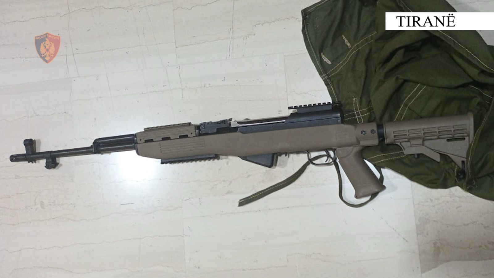 Iu gjet armë pa leje, arrestohet 68-vjeçari në Krujë