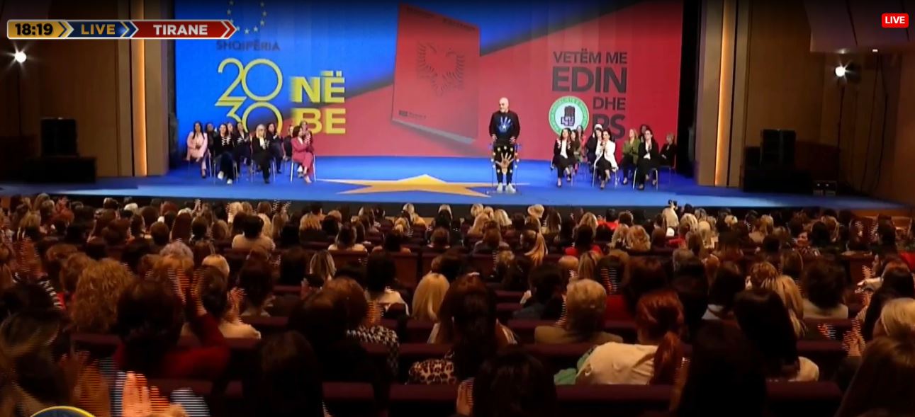 “PS, luftoi korrupsionin”/ Rama: S’është e largët dita, Shqipëria do të ketë gruan e parë kryeministre, socialiste