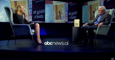 “Censura e tmerrshme, në cdo gjë”, Bashkim Kuçuku rrëfen vitet si gazetar te ‘Drita’ dhe njohjen me Ismail Kadarenë