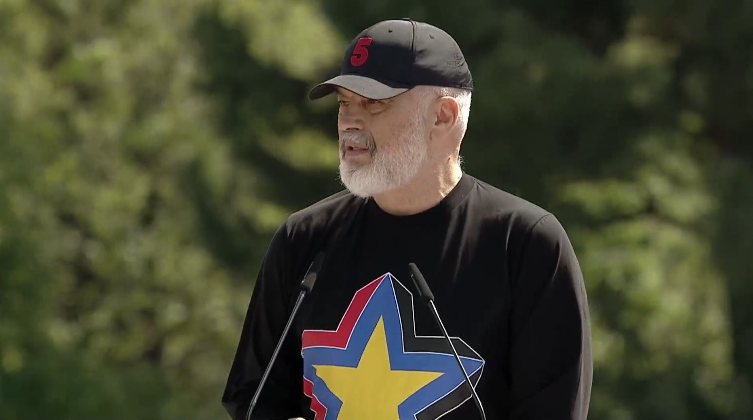 “Me ne në BE, me ata në kënetë”, Rama në çeljen e fushatës: Shqiptarët, të mbrojnë barazinë para ligjit në 11 maj