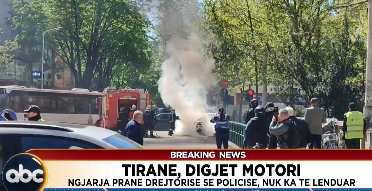 Tiranë, digjet motori/ Ngjarja pranë Drejtorisë së Policisë, nuk ka të lënduar