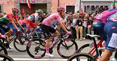 Italia feston mbi biçikletë/ Giro, podium plotësisht i kaltër në etapën alpine