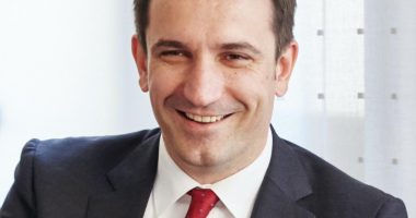 Veliaj: Në burg, por jam në detyrë!/ Kryetari i Tiranës, reagim në 100 ditëshin e arrestimit