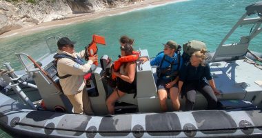 “SOS” në ujërat e Vlorës/ Shpëtohen katër franceze të bllokuar në Gjirin e Gramës