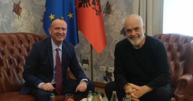 “Edi, kryeministri ynë europian”/ Taravari “tradhton” Kurtin, takon Ramën në Tiranë