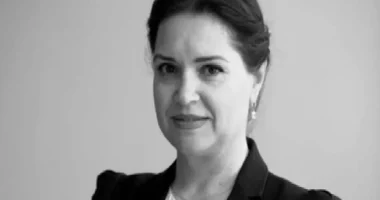 Teatri i Operas në zi/ Ndahet nga jeta soprano, Redrina Kokona