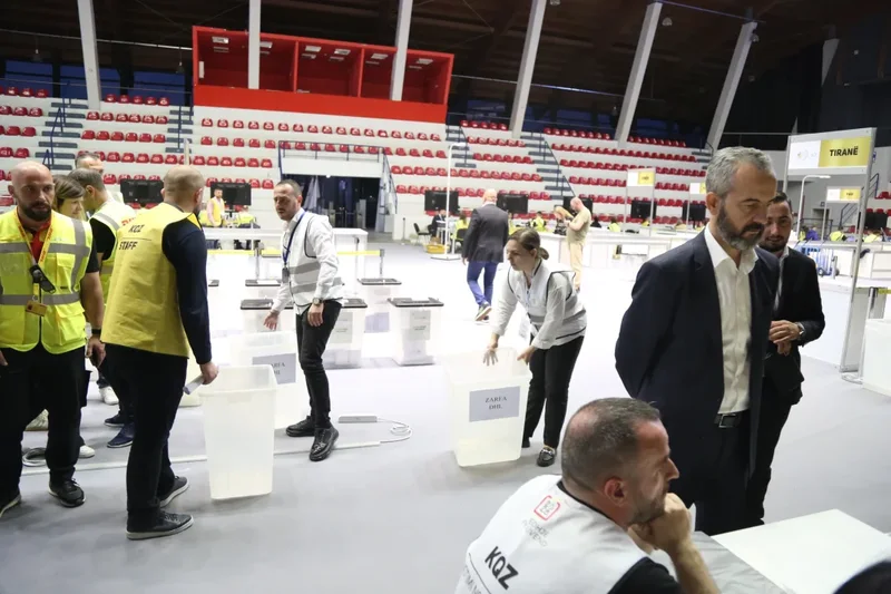 Verifikim për votat/ 12 kandidatë kërkojnë pamjet e numërimit në disa KZAZ