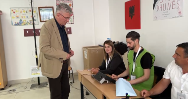 “Sot është një ditë kyçe ku qytetarët do të marrin benefitet e demokracisë” Gjekmarkaj: Organet e shtetit po na vënë në situata para-demokratike