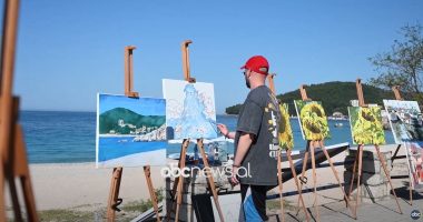 “Ngjyrat e Himarës” në telajo/ Çelja e sezonit veror bën bashkë piktorë nga gjithë rajoni