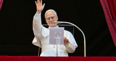 Papa Leoni XIV: Dinjiteti i emigrantëve duhet të respektohet