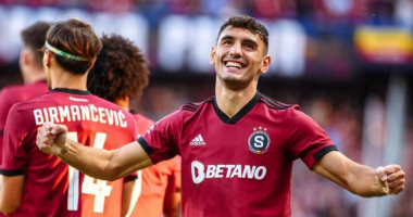 Qazim Laçi shënon në Çeki/ Mesfushori kuqezi shpëton skuadrën e tij nga humbja