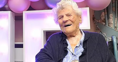 Britanikja bëhet gruaja më e moshuar në botë pas vdekjes së murgeshës 116-vjeçare