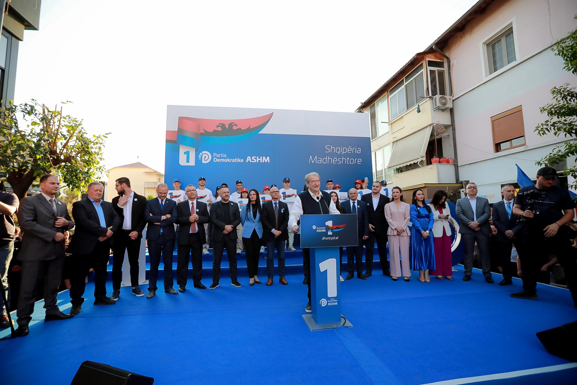 ‘Fitorja jonë ndihet kudo’, Berisha prezanton kandidatët ‘madhështorë’ në Fushë-Krujë