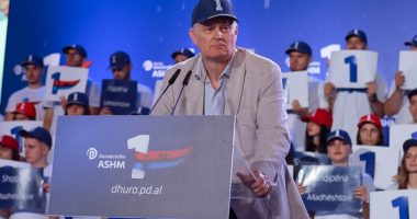 PD mbyll fushatën/ Lordi britanik përshëndet demokratët