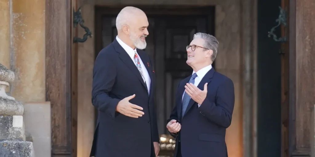 Starmer uroi Ramën/ Kryeministri: Mezi pres vizitën tënde historike në Shqipëri