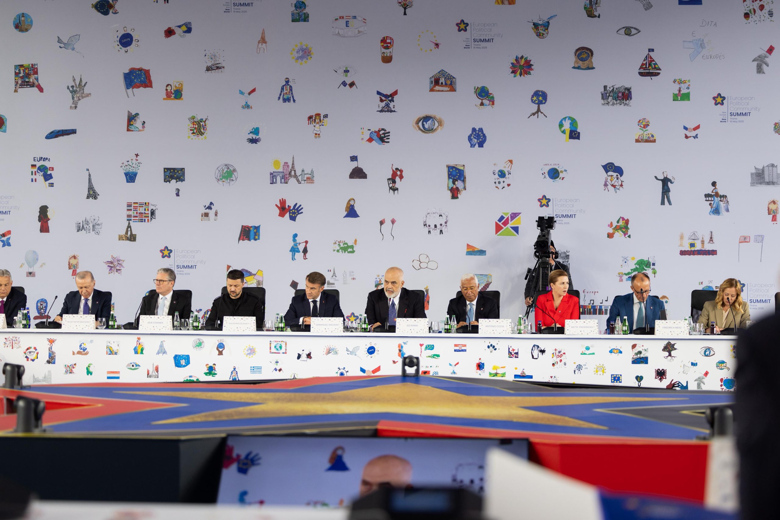 “Trump tha se “Zoti e shpëtoi se kishte një plan për Amerikën”/ Rama: Zoti kishte një plan edhe për Europën, mundësi për të rishpikur veten